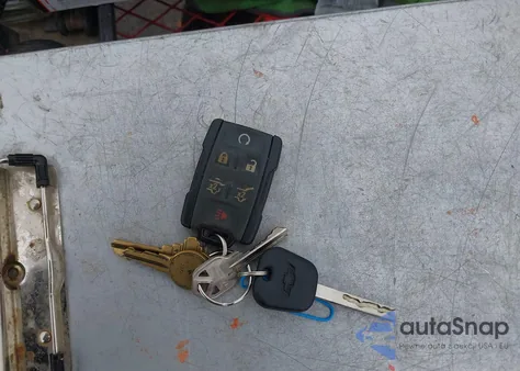 2018 Chevrolet Suburban Lt z USA, uszkodzony, nr VIN 1GNSKHKC3JR162394